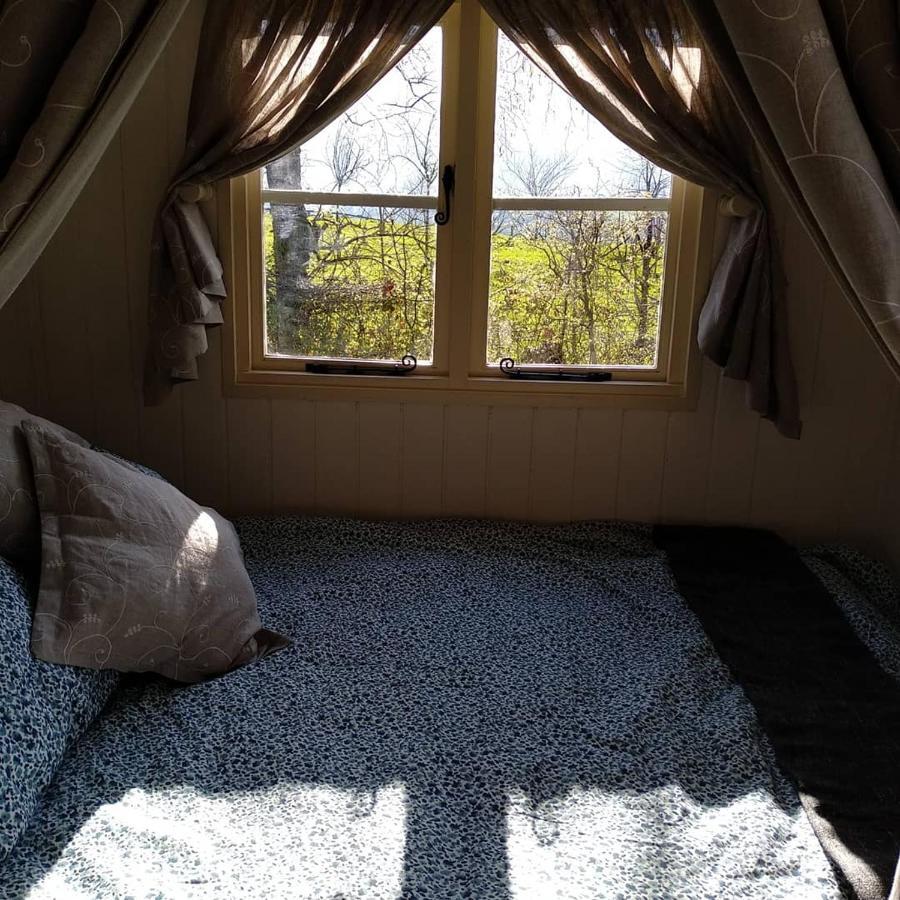 The English Shepherds Hut @ Les Aulnaies Echauffour Luaran gambar
