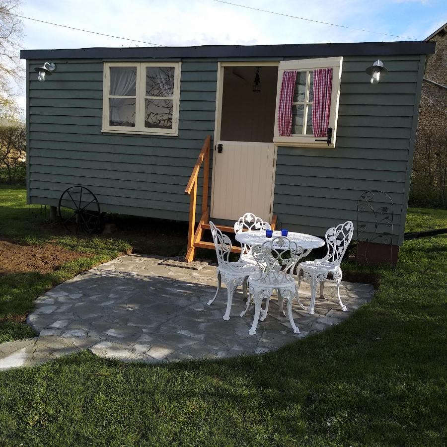 The English Shepherds Hut @ Les Aulnaies Echauffour Luaran gambar